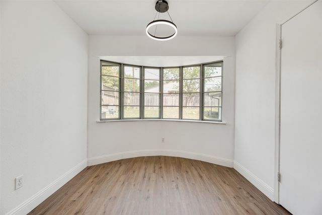 10823 Meadowcliff Lane, Dallas, TX 75238