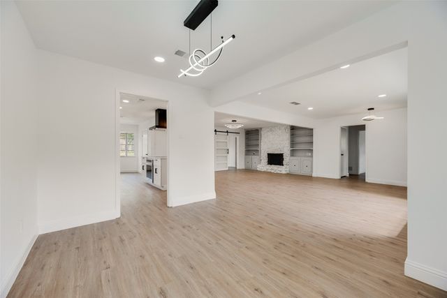 10823 Meadowcliff Lane, Dallas, TX 75238