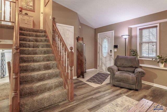 1802 COPPERDALE DR, Rapid City, SD 57703