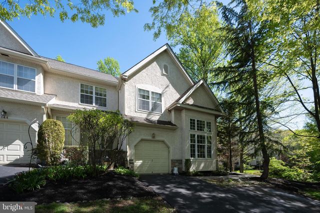 142 GREEN VALLEY CIR, Dresher, PA 19025