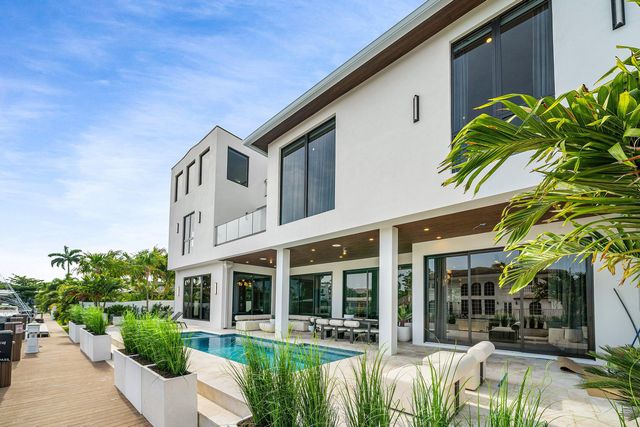 748 NE 72nd Street, Boca Raton, FL 33487