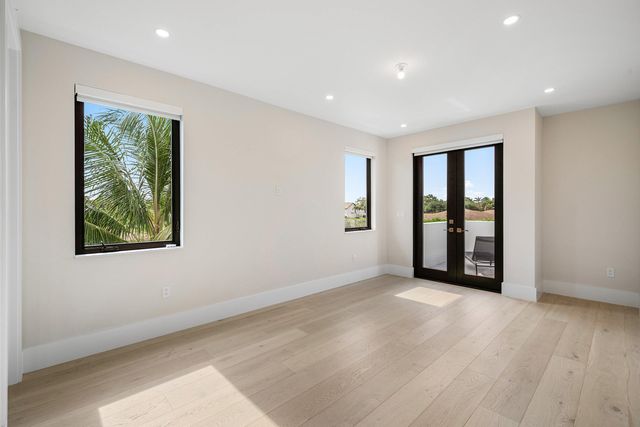 748 NE 72nd Street, Boca Raton, FL 33487