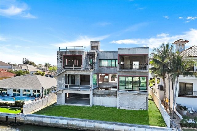 415 Seabee AVE, Naples, FL 34108