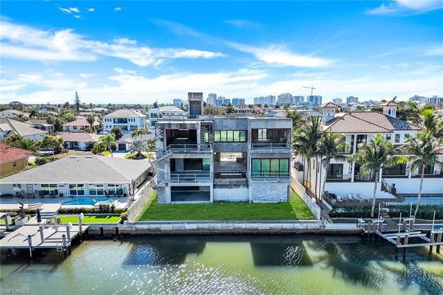 415 Seabee AVE, Naples, FL 34108