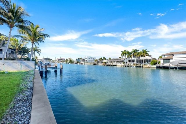 415 Seabee AVE, Naples, FL 34108