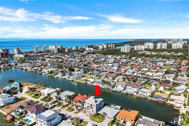 415 Seabee AVE, Naples, FL 34108