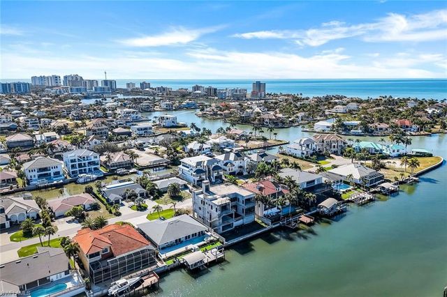 415 Seabee AVE, Naples, FL 34108