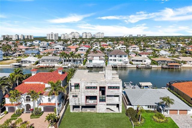 415 Seabee AVE, Naples, FL 34108