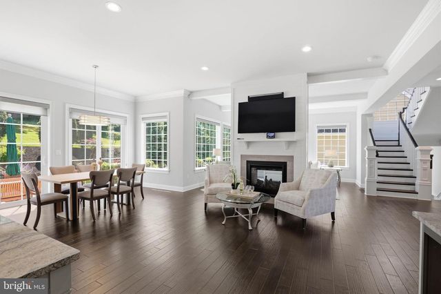 360 ADDISON PL, Lancaster, PA 17601