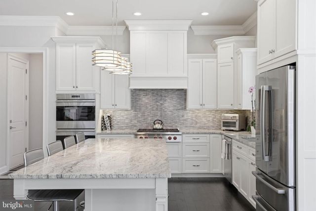 360 ADDISON PL, Lancaster, PA 17601