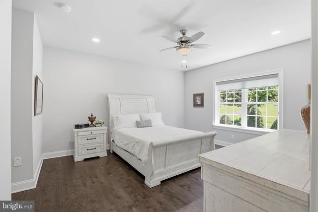 360 ADDISON PL, Lancaster, PA 17601