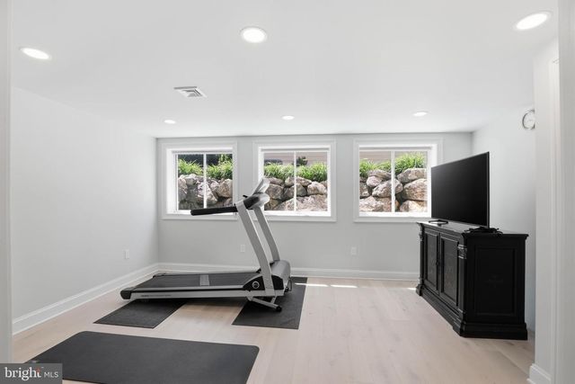 360 ADDISON PL, Lancaster, PA 17601