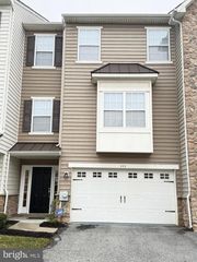 434 JACOBSEN DR, Newark, DE 19702