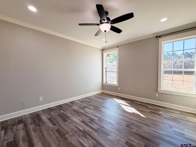 323 Eastdale Ln, Bullard, TX 75757