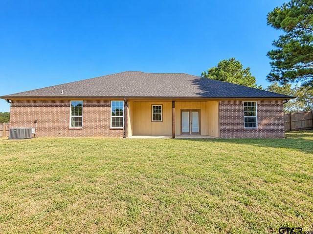 323 Eastdale Ln, Bullard, TX 75757