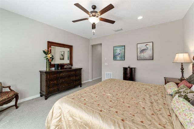 5613 NW 40TH LOOP, Ocala, FL 34482