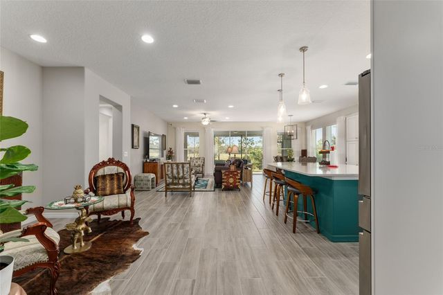 5613 NW 40TH LOOP, Ocala, FL 34482