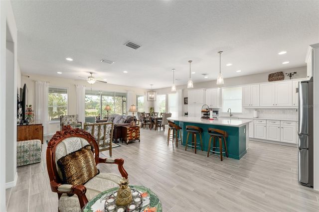 5613 NW 40TH LOOP, Ocala, FL 34482