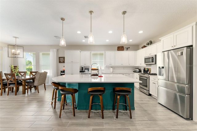 5613 NW 40TH LOOP, Ocala, FL 34482