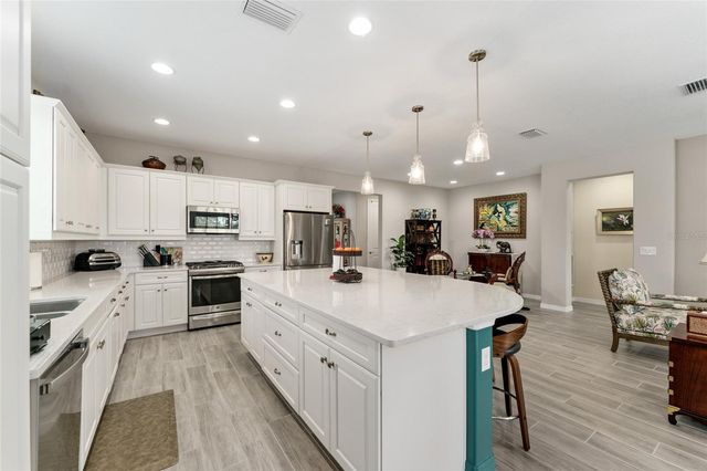 5613 NW 40TH LOOP, Ocala, FL 34482
