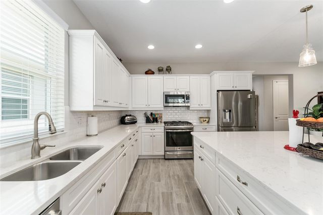 5613 NW 40TH LOOP, Ocala, FL 34482