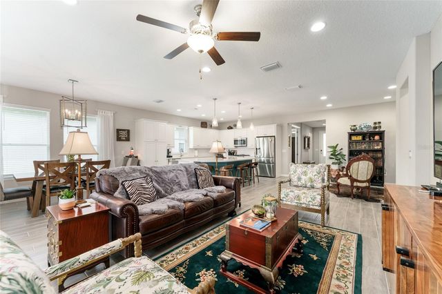 5613 NW 40TH LOOP, Ocala, FL 34482