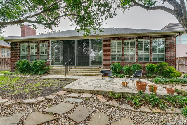 9 Waldenshire, San Antonio, TX 78209