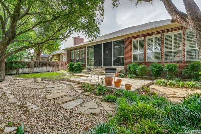 9 Waldenshire, San Antonio, TX 78209