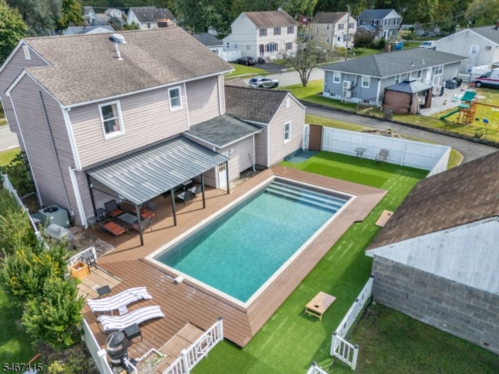 308 Pine St, Pompton Lakes Boro, NJ 07442 — photo 2