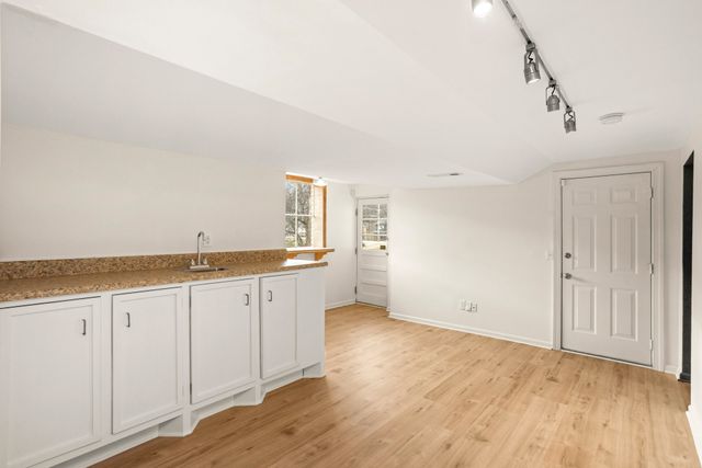 955 Davidson Dr, Nashville, TN 37205