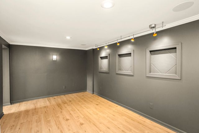 955 Davidson Dr, Nashville, TN 37205