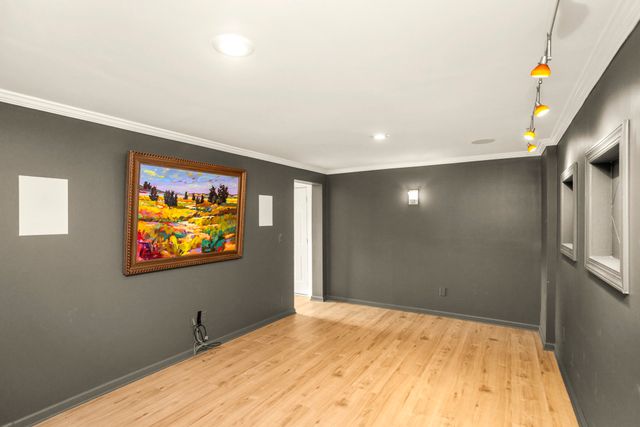 955 Davidson Dr, Nashville, TN 37205