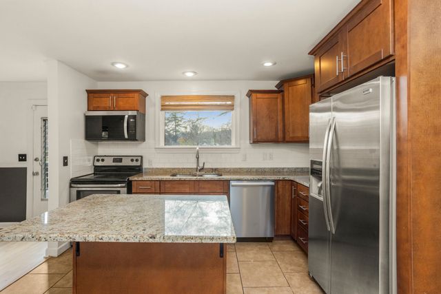 955 Davidson Dr, Nashville, TN 37205