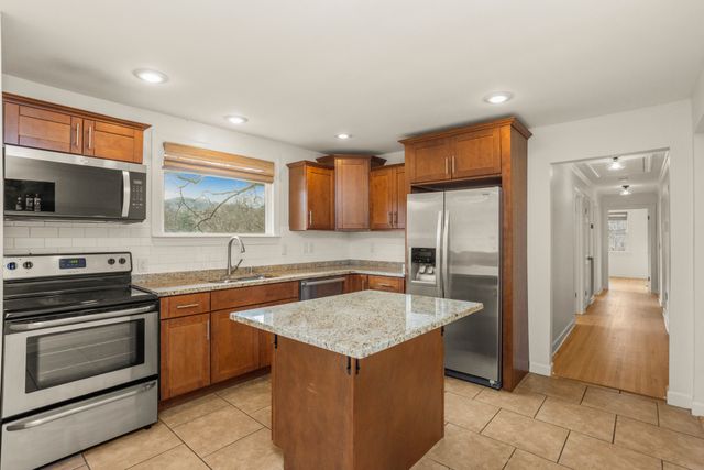 955 Davidson Dr, Nashville, TN 37205