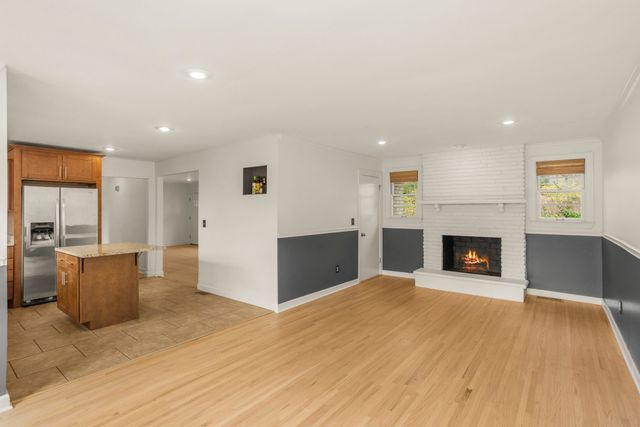 955 Davidson Dr, Nashville, TN 37205