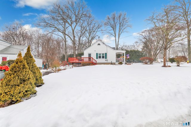 47 Wood Ridge Drive, Stamford, CT 06905