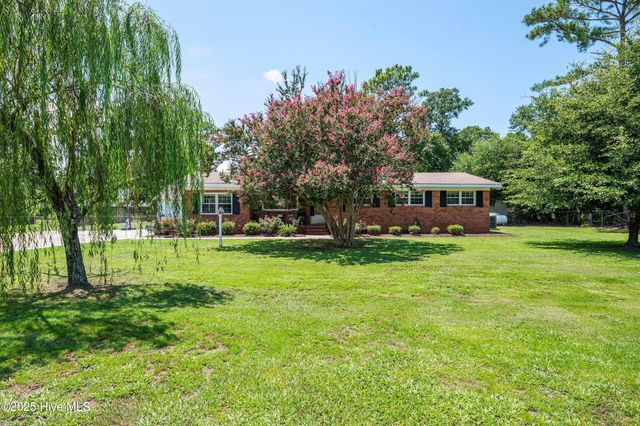 2007 N Kerr Avenue, Wilmington, NC 28405