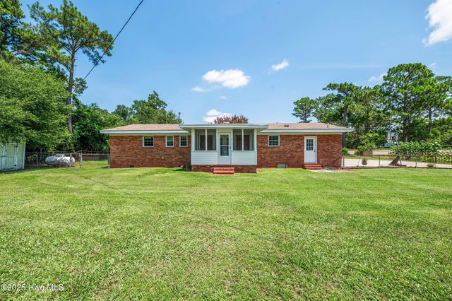 2007 N Kerr Avenue, Wilmington, NC 28405