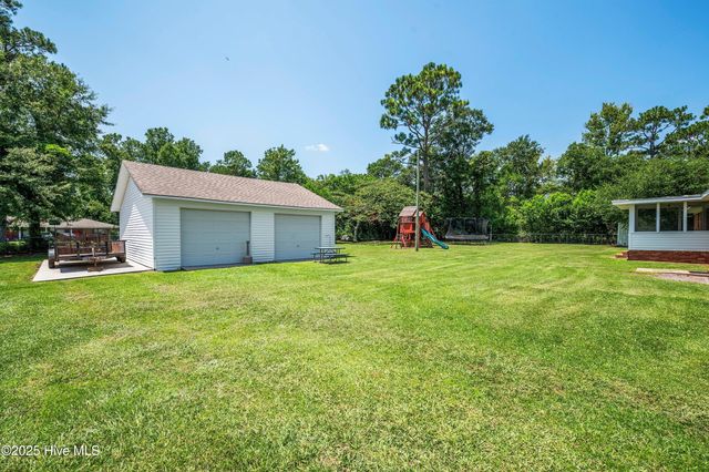 2007 N Kerr Avenue, Wilmington, NC 28405
