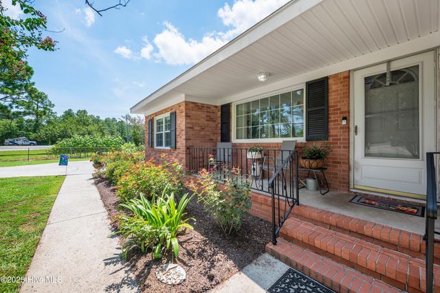2007 N Kerr Avenue, Wilmington, NC 28405