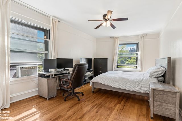 7320 Austin St Apt 3O, New York City, NY 11375