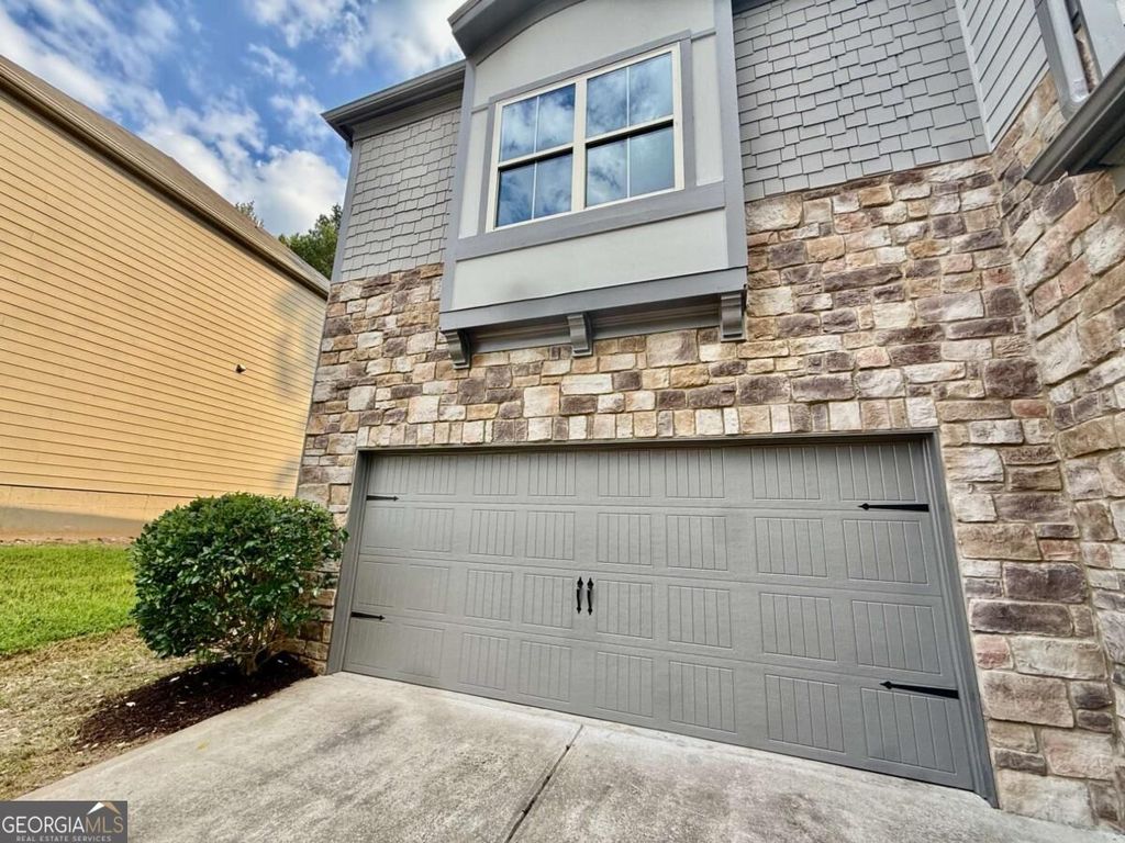 5190 Amberland Square, Atlanta, GA 30349 — photo 2