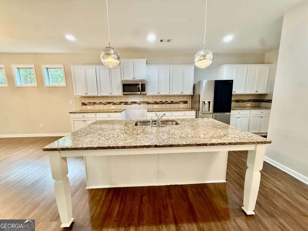 5190 Amberland Square, Atlanta, GA 30349 — photo 3