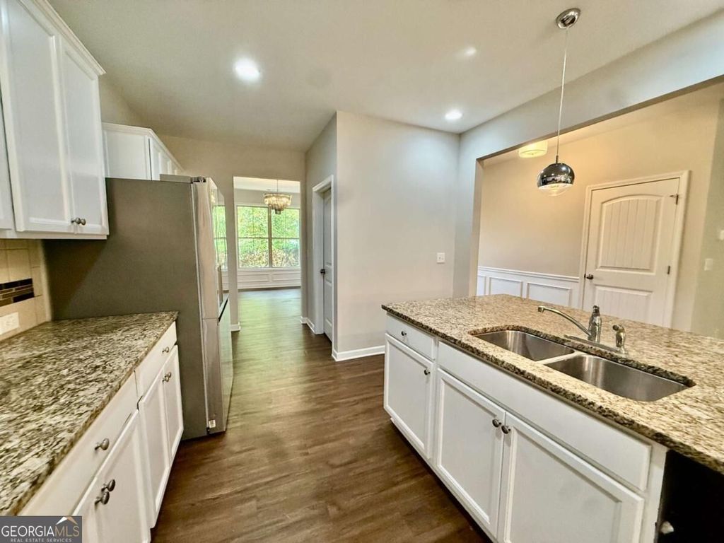 5190 Amberland Square, Atlanta, GA 30349 — photo 4