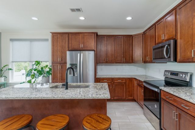 7527 Maggie Dr, Antioch, TN 37013