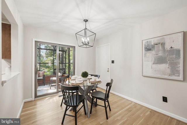 820 S QUINCY ST, Arlington, VA 22204