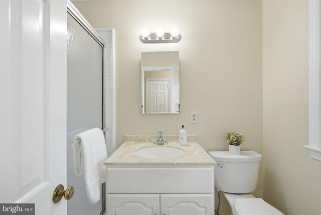 820 S QUINCY ST, Arlington, VA 22204