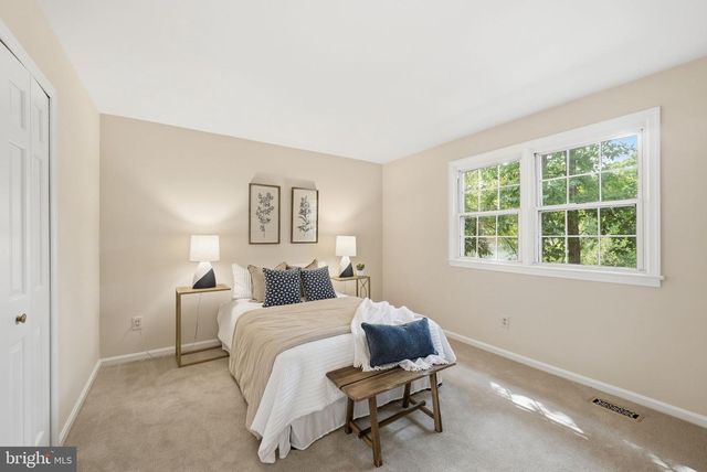 820 S QUINCY ST, Arlington, VA 22204