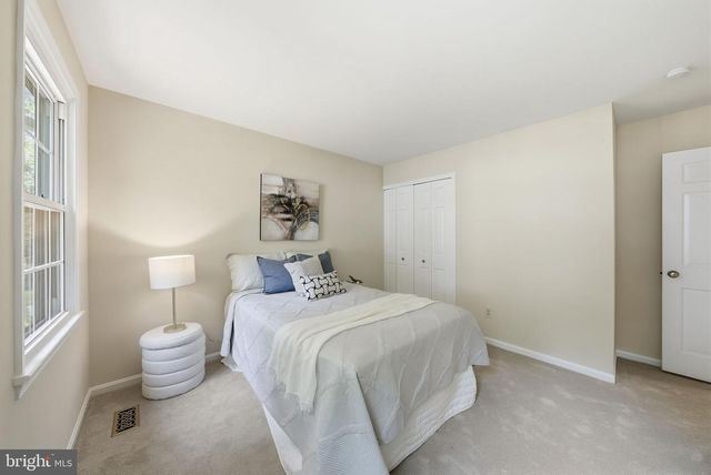 820 S QUINCY ST, Arlington, VA 22204