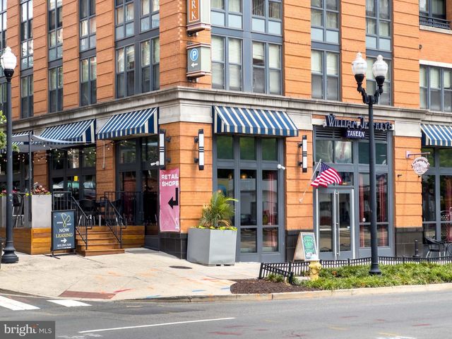 820 S QUINCY ST, Arlington, VA 22204